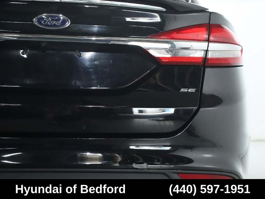 Used 2018 Ford Fusion SE w/ Equipment Group 201A FWD image 44
