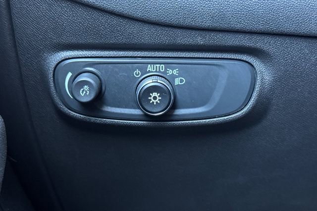Used 2024 Chevrolet Equinox LT FWD image 43