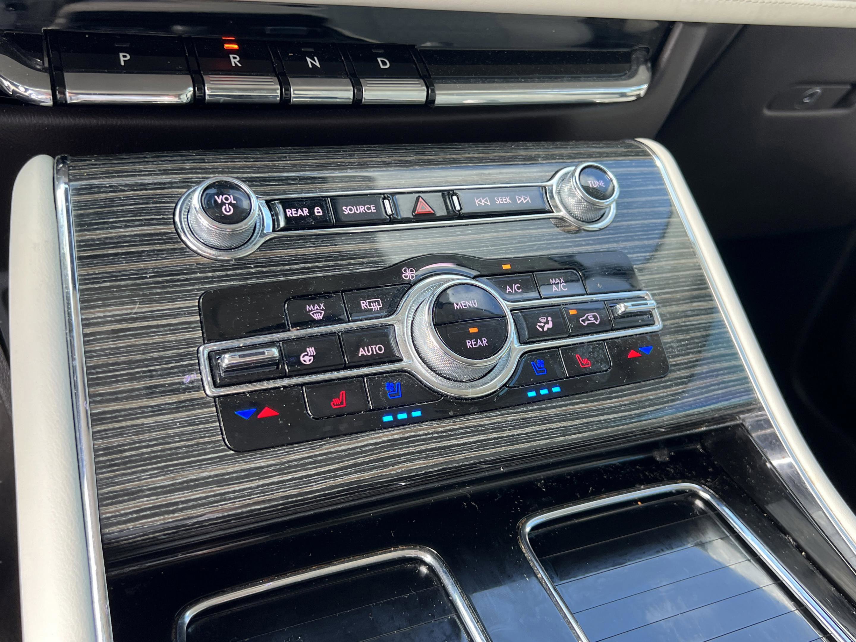 Used 2022 Lincoln Aviator Black Label w/ Dynamic Handling Package image 18