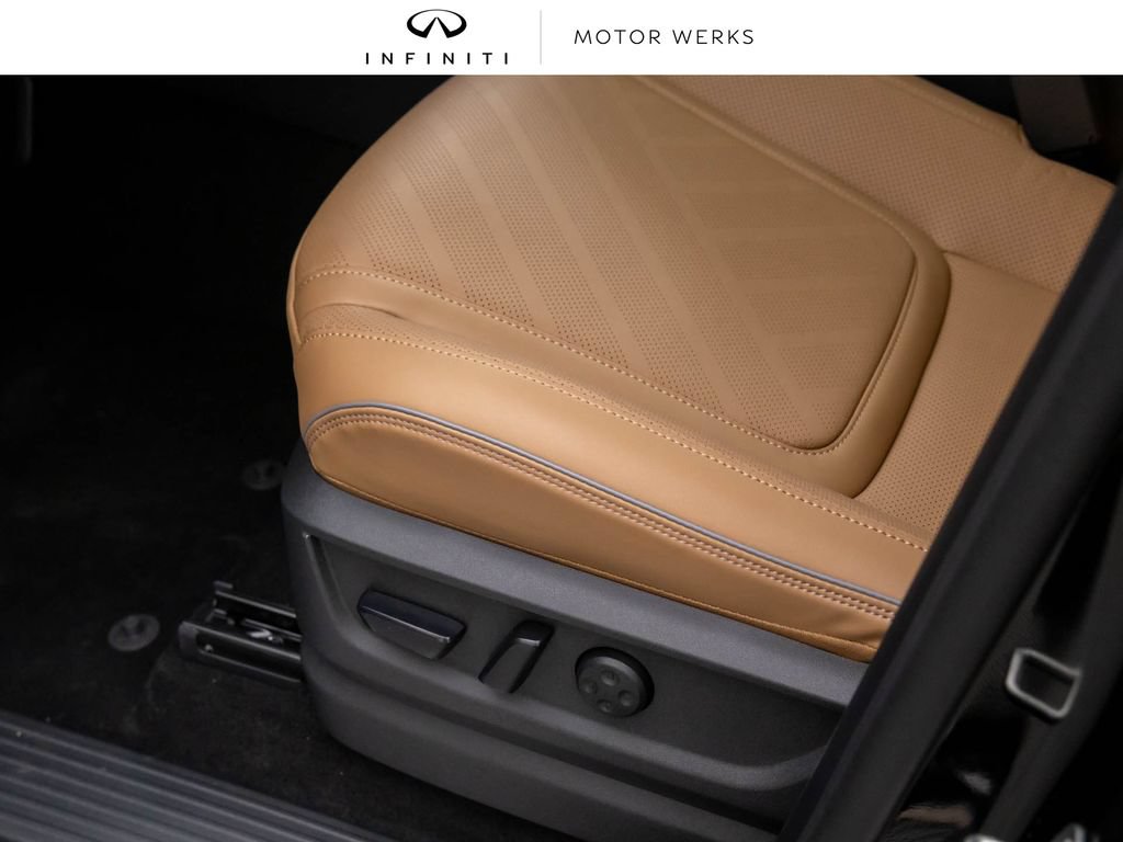 New 2027 INFINITI QX80 Luxe w/ Cargo Package AWD/4WD image 14