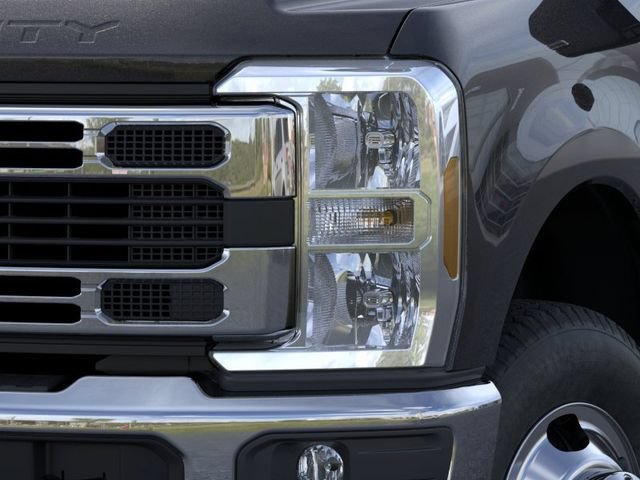 New 2026 Ford F350 XLT AWD/4WD image 18