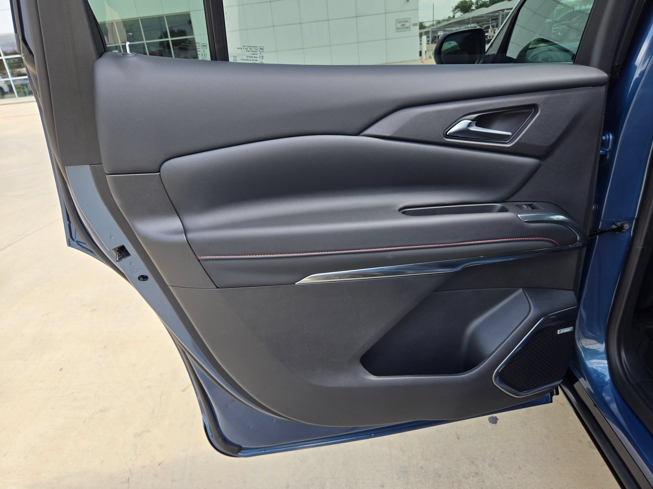 Certified 2025 Chevrolet Traverse RS w/ LPO, Floor Liner Package AWD/4WD image 22