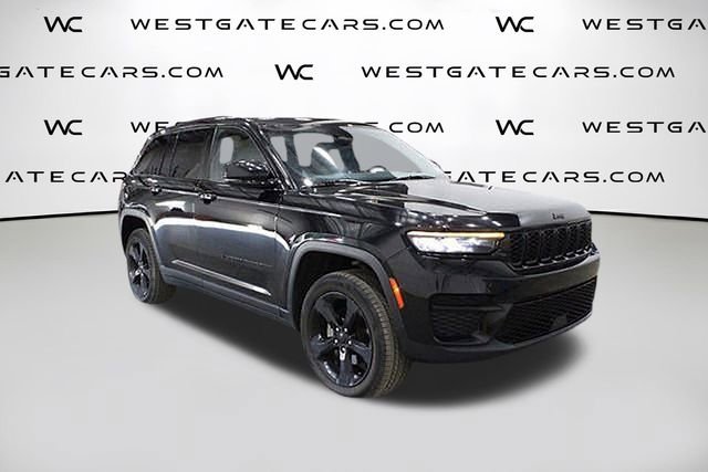 Used 2023 Jeep Grand Cherokee Altitude