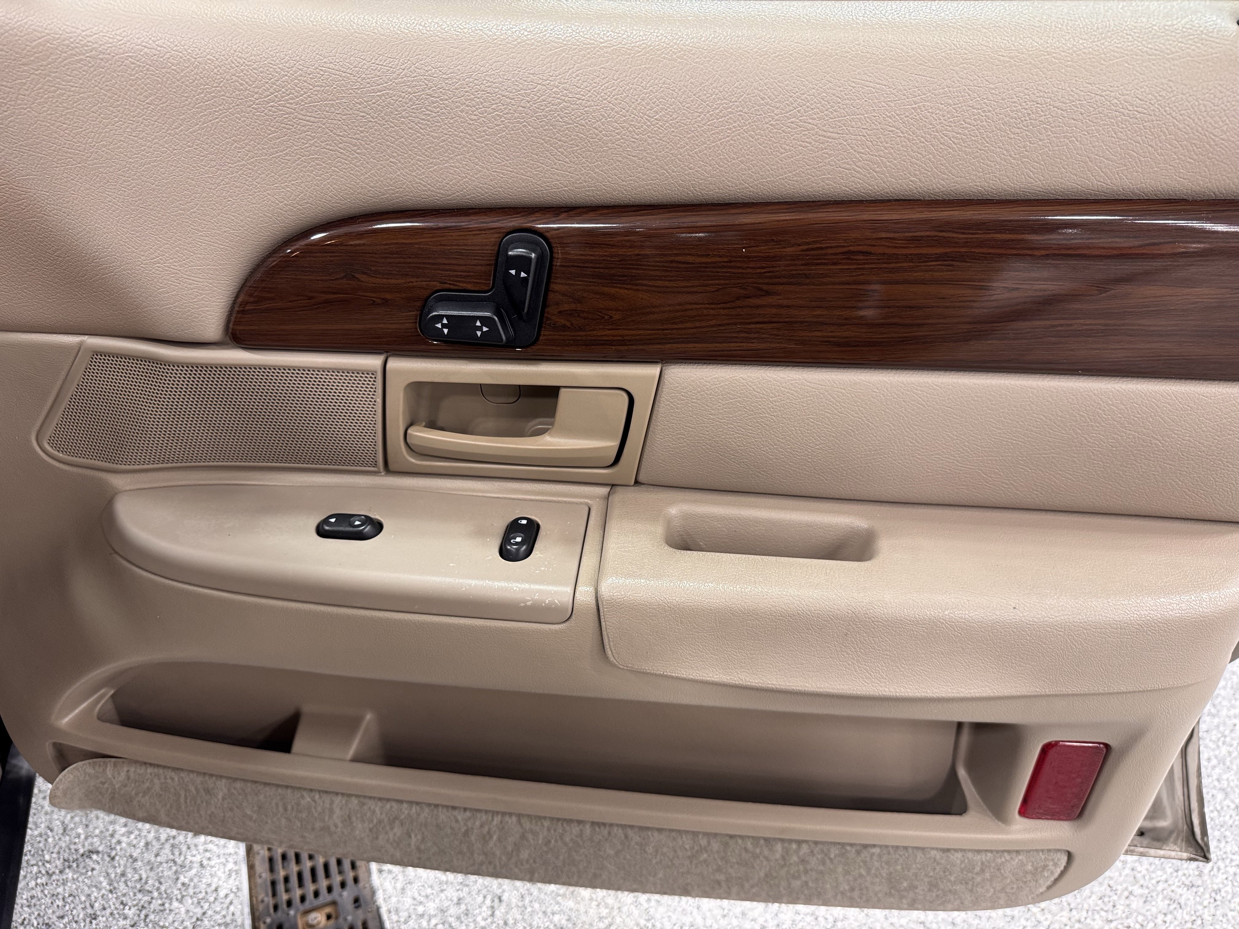 Used 2003 Mercury Grand Marquis LS image 22