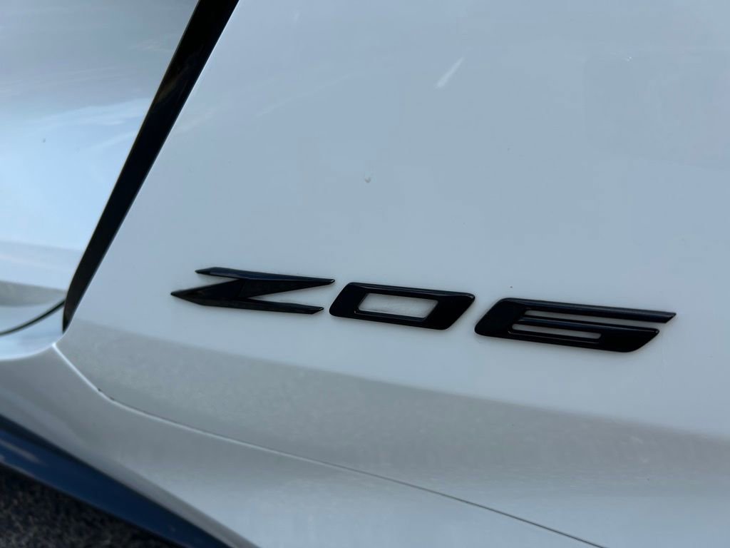 Used 2025 Chevrolet Corvette Z06 RWD image 38