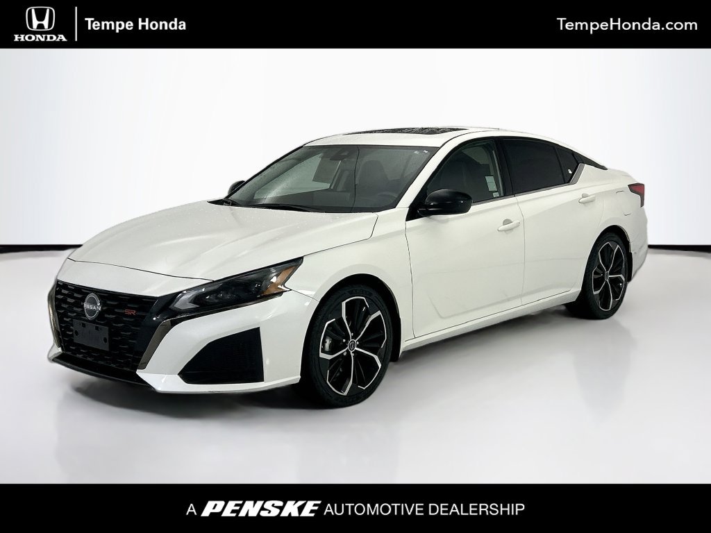 Used 2023 Nissan Altima 2.5 SR w/ SR Premium Package