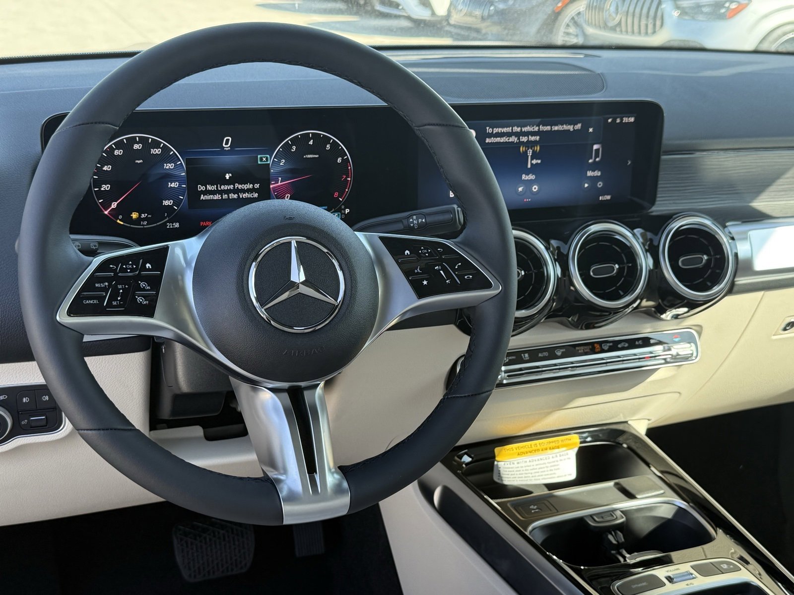 New 2026 Mercedes-Benz GLB 250 image 25