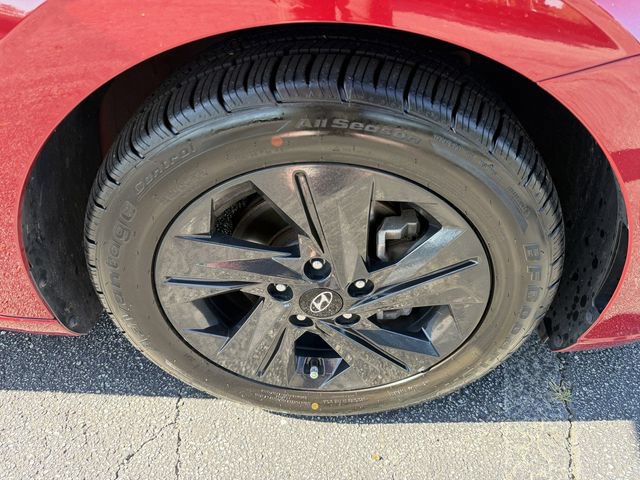 Used 2022 Hyundai Elantra SEL FWD image 46