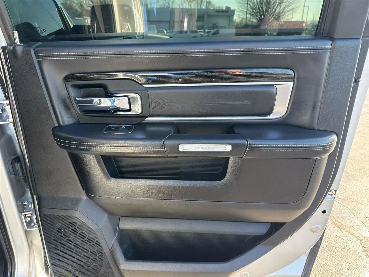 Used 2018 RAM 2500 Limited AWD/4WD image 25