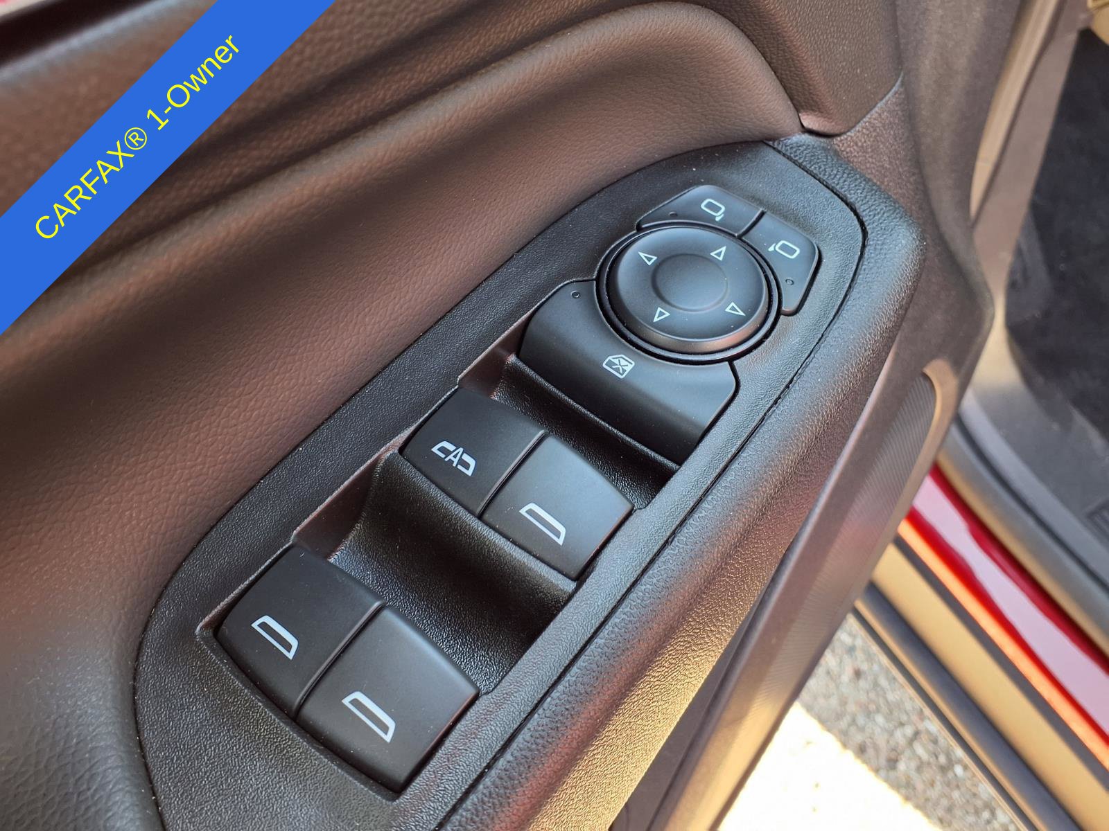 Used 2024 Chevrolet Equinox LT FWD image 16
