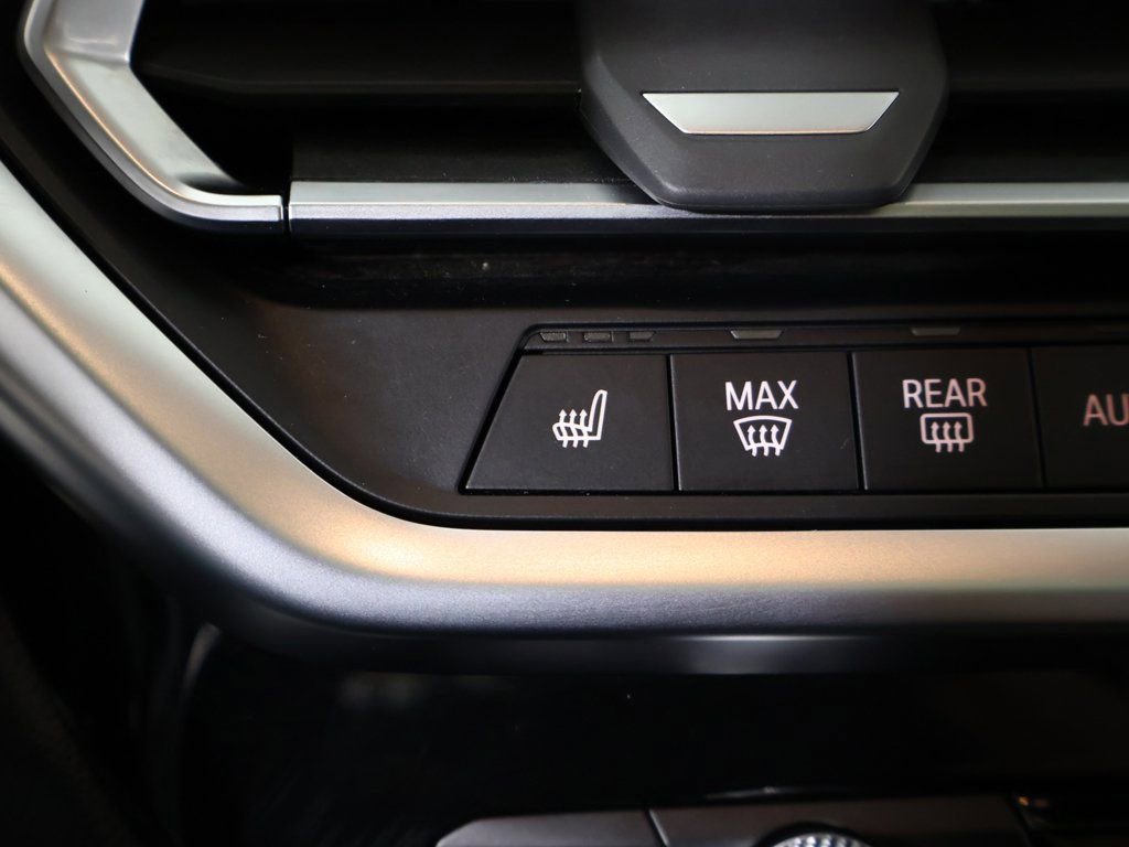 Used 2025 BMW X4 M40i w/ Premium Enhanced Package image 59