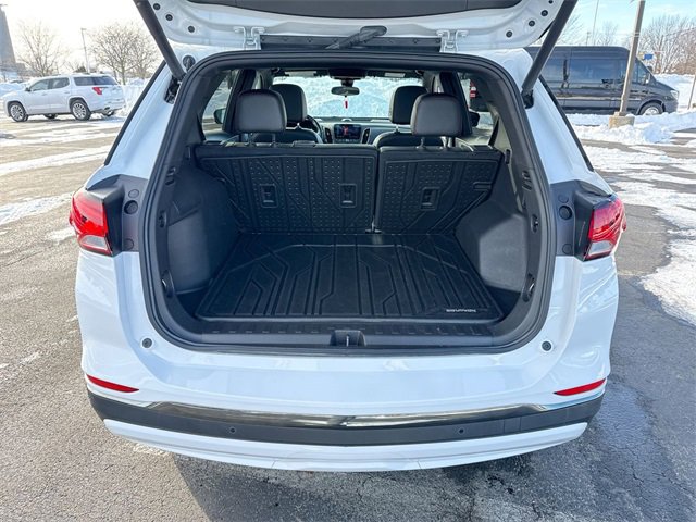 Used 2022 Chevrolet Equinox RS w/ Infotainment Package image 24