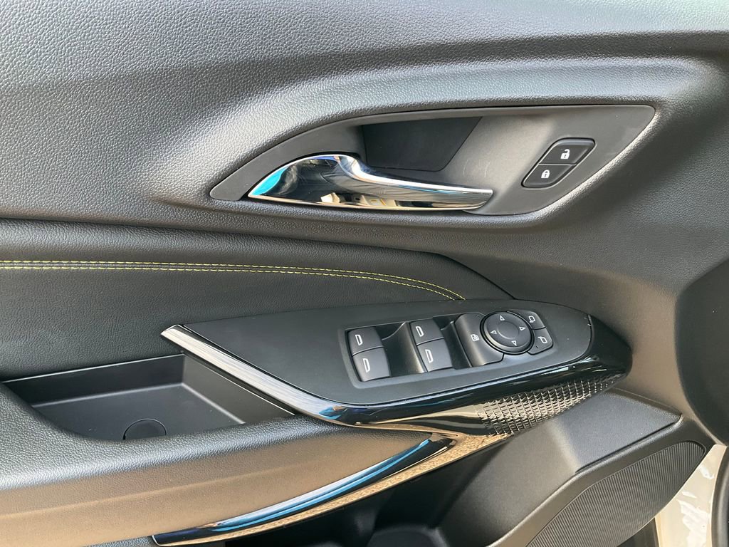 New 2026 Chevrolet Trax ACTIV w/ Driver Confidence Package FWD image 16