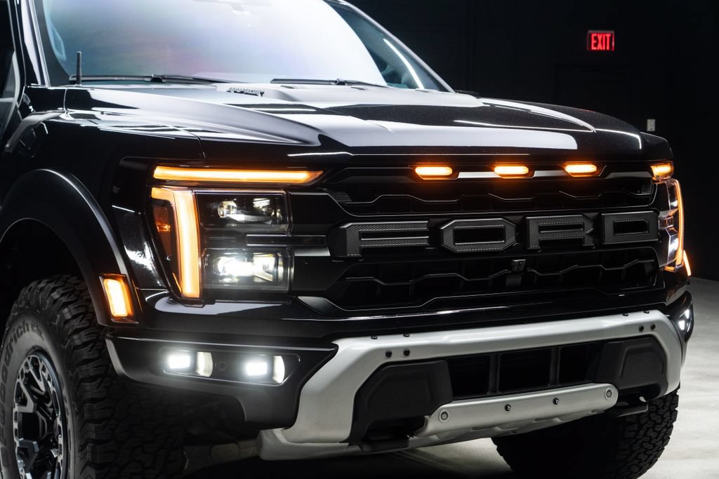 Used 2025 Ford F150 Raptor AWD/4WD image 6