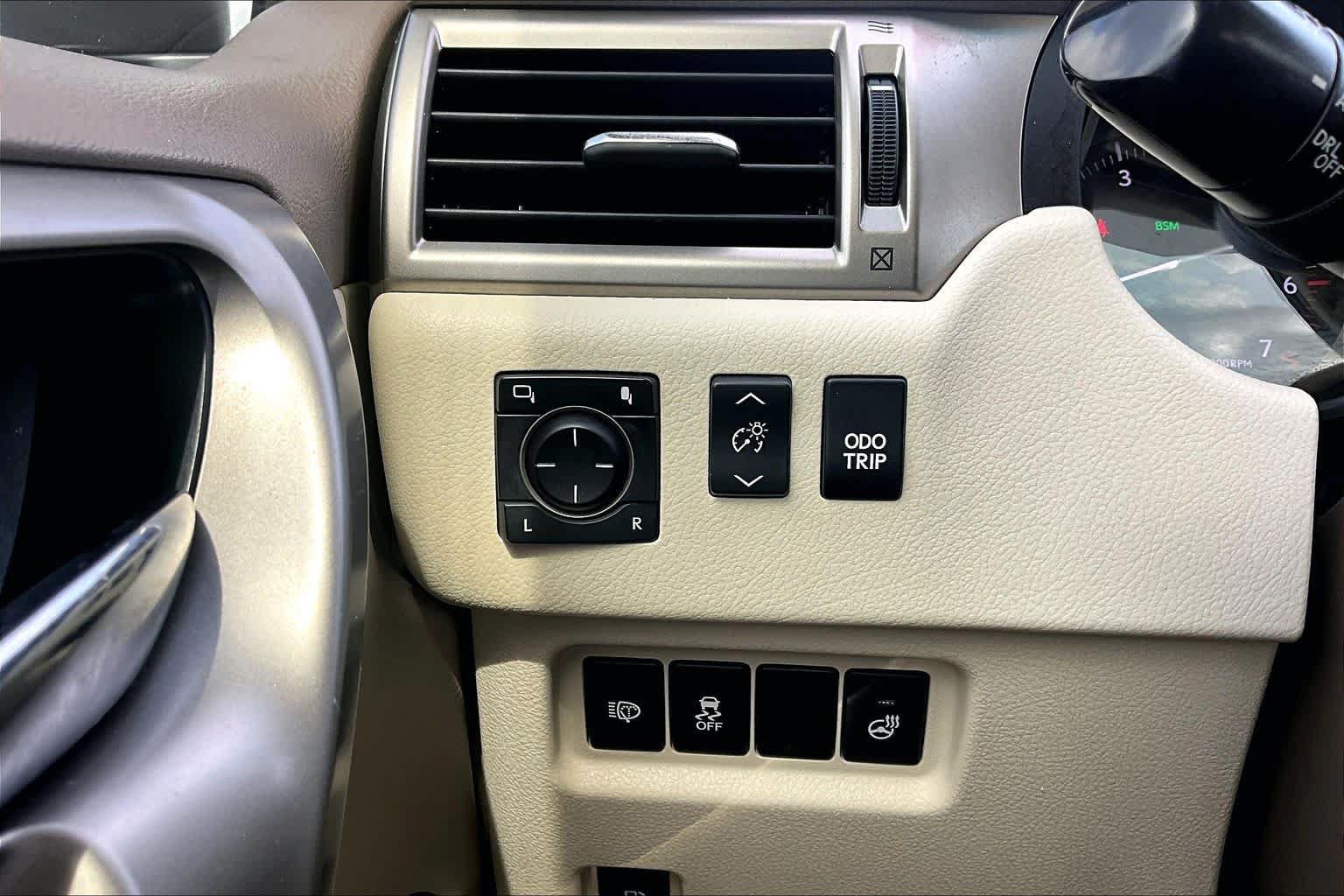 Used 2018 Lexus GX 460 Luxury w/ Preferred Accessory Package AWD/4WD image 36