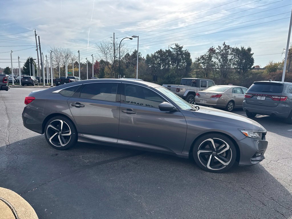 Used 2018 Honda Accord Sport image 5