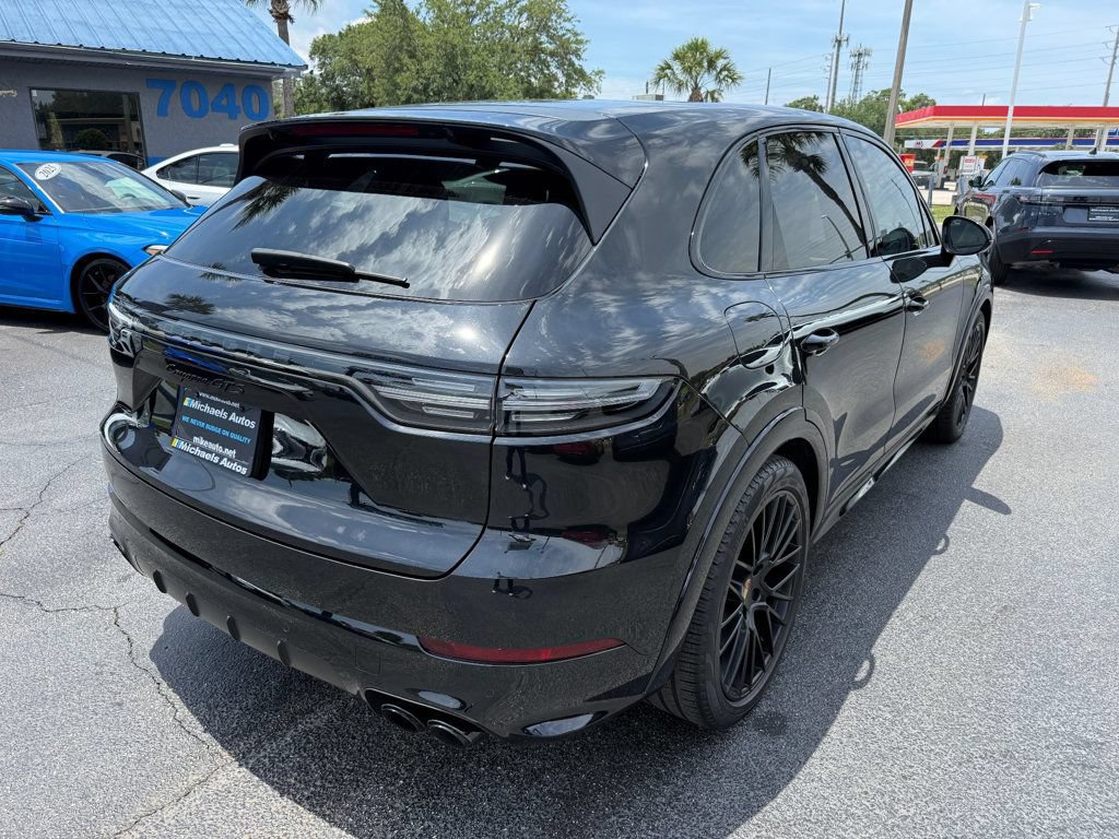 Used 2023 Porsche Cayenne GTS AWD/4WD image 5