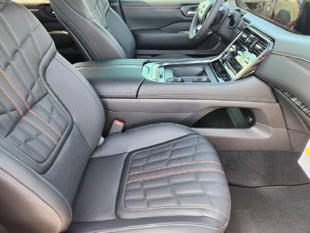 New 2026 Nissan Armada PRO-4X AWD/4WD image 10