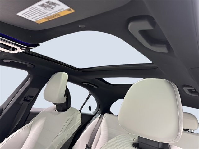 Used 2025 Mercedes-Benz C 300 4MATIC Sedan image 27