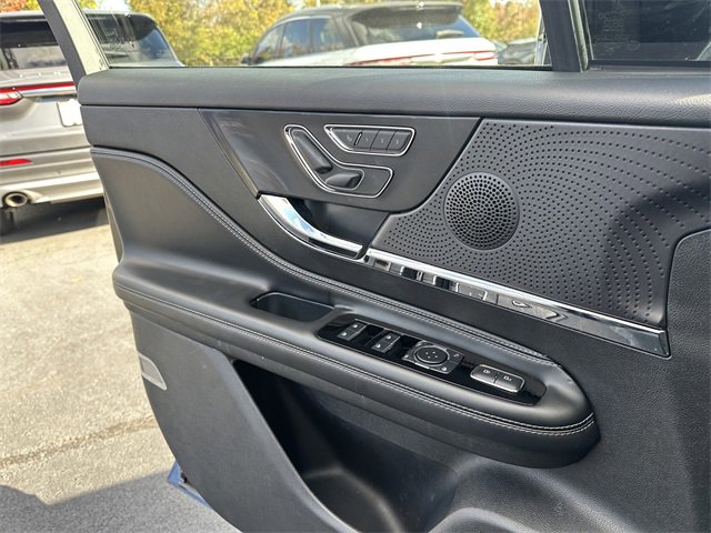 Certified 2023 Lincoln Corsair Reserve w/ Equipment Group 201A image 32