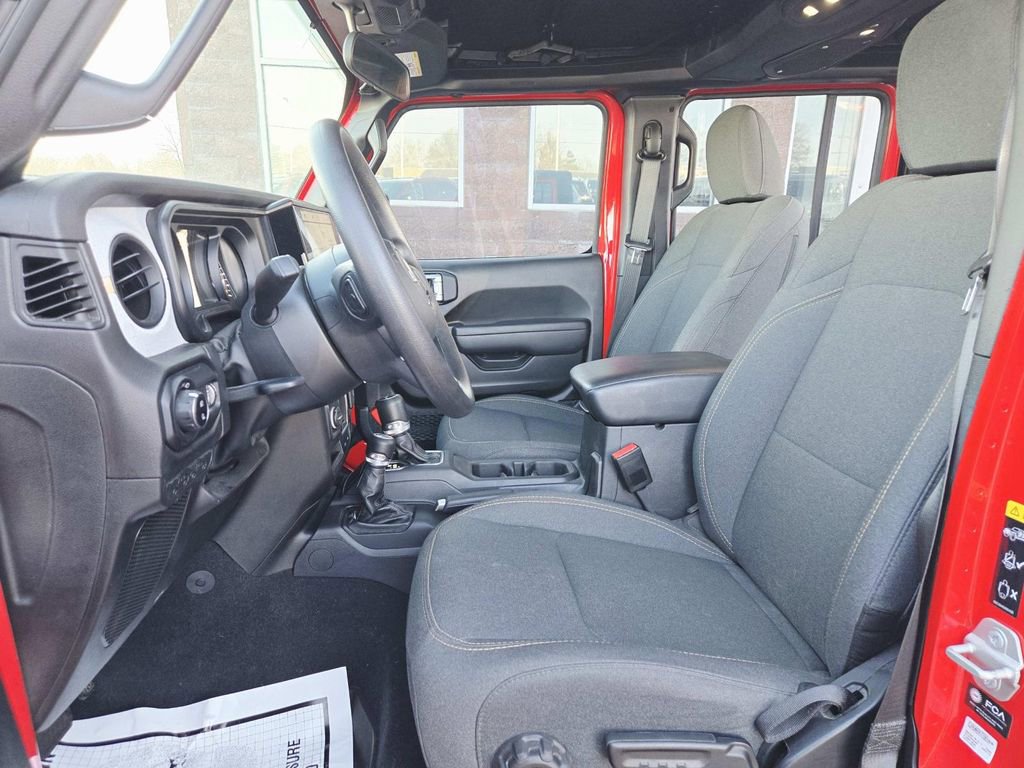 Used 2024 Jeep Gladiator Sport image 11