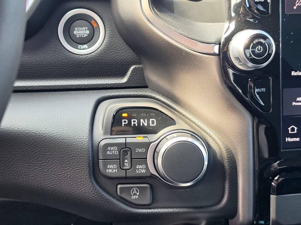 New 2026 RAM 1500 Big Horn AWD/4WD image 24