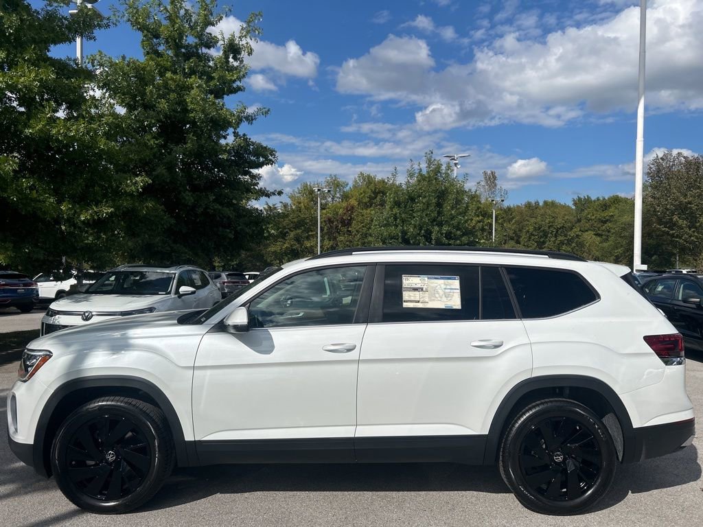 New 2026 Volkswagen Atlas SE image 9