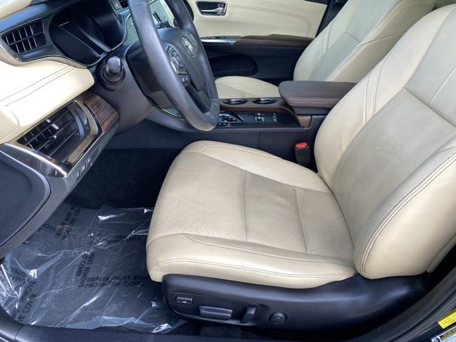 Used 2015 Toyota Avalon Limited image 10