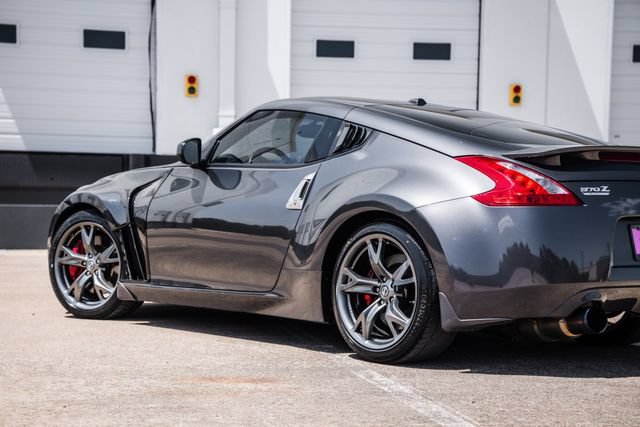 Used 2010 Nissan 370Z Touring w/ Sport Pkg RWD image 44