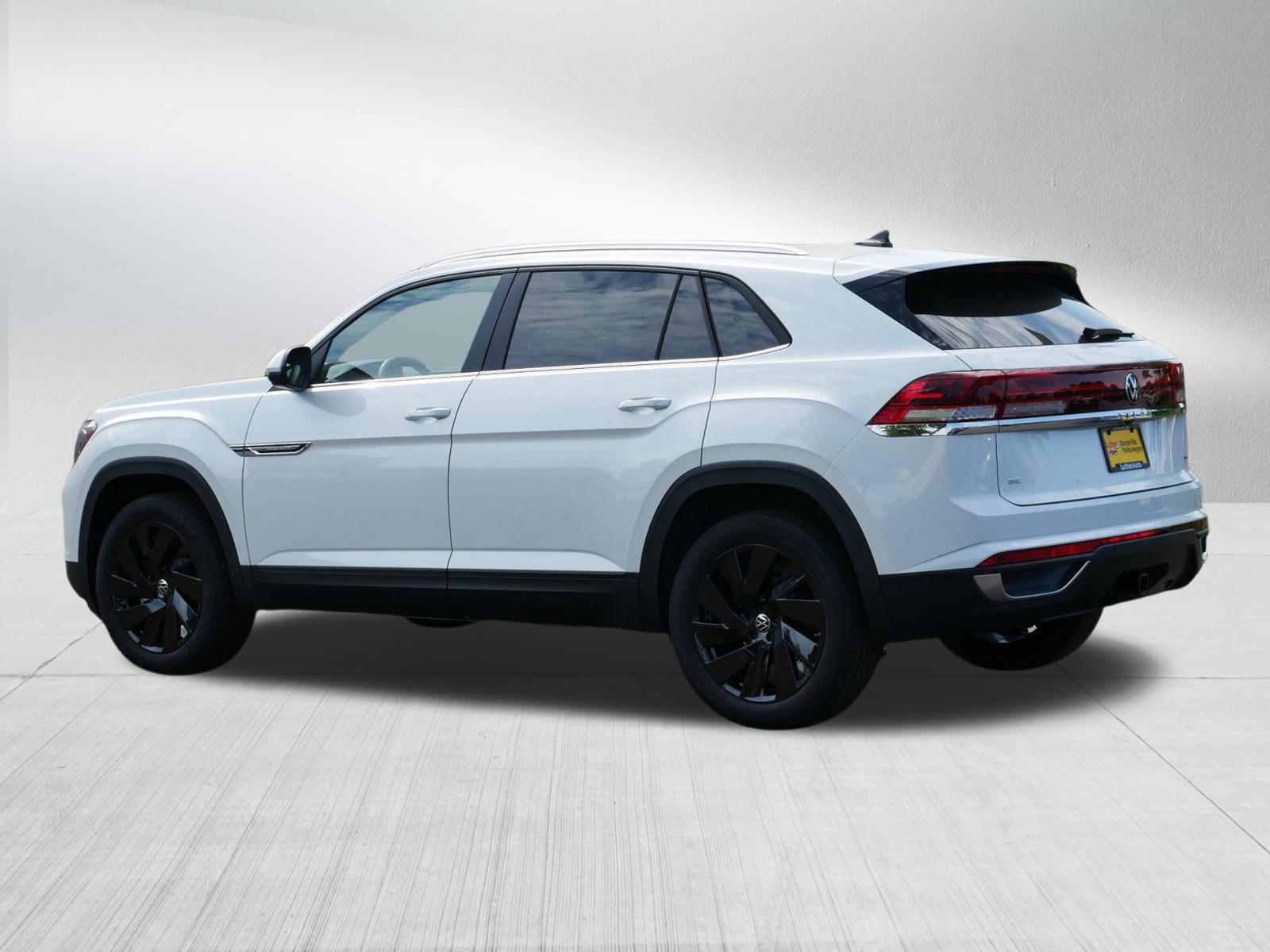 New 2026 Volkswagen Atlas Cross Sport SE image 3