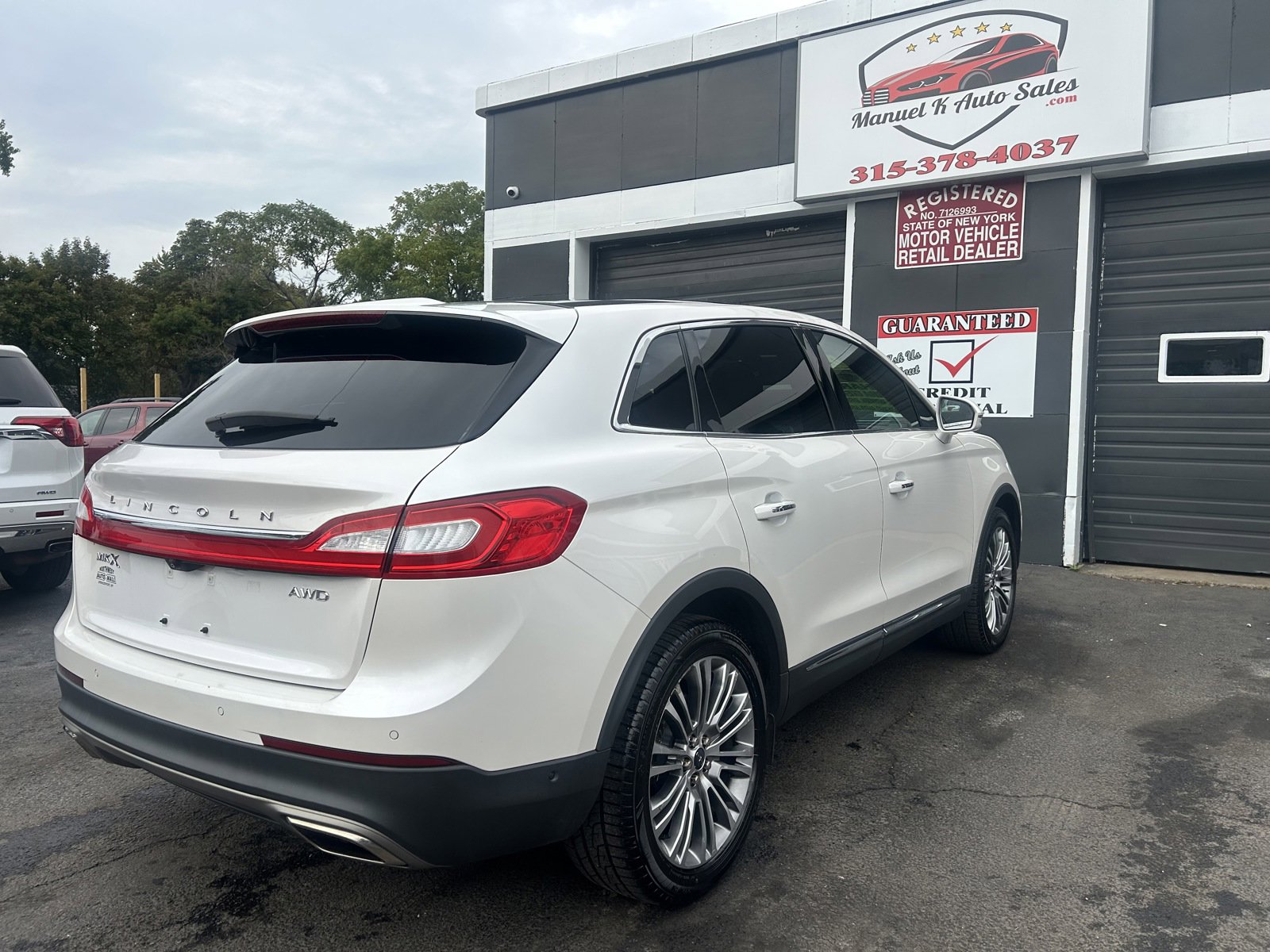 Used 2016 Lincoln MKX Reserve w/ Technology Package image 6