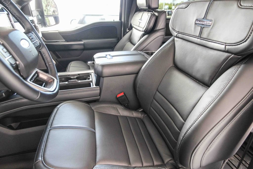 Used 2026 Ford F450 Platinum w/ FX4 Off-Road Package AWD/4WD image 19