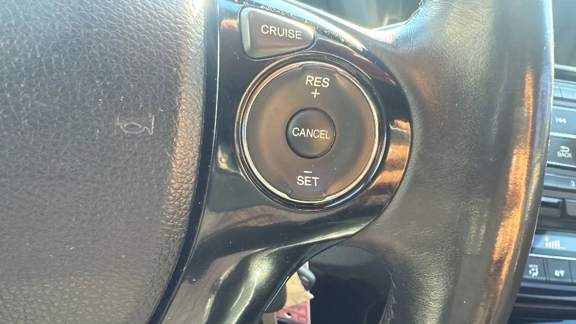 Used 2017 Honda Accord Sport image 11