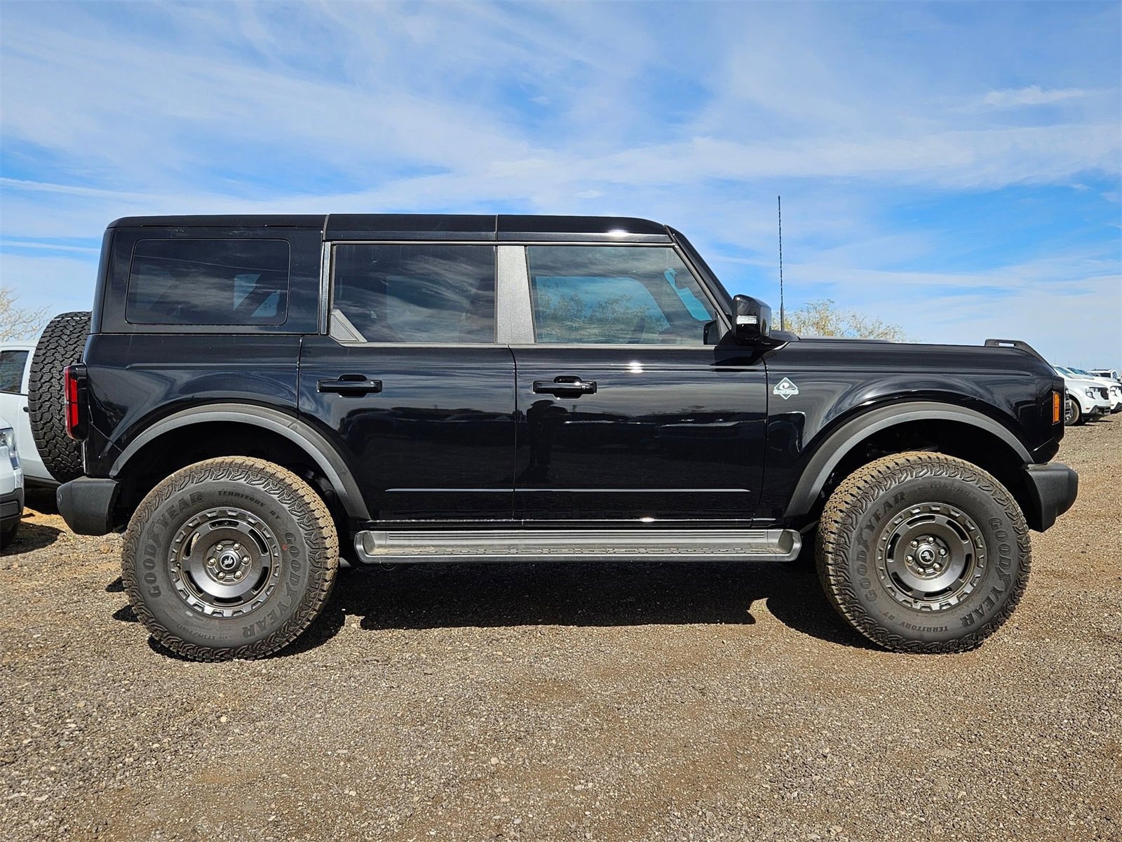New 2025 Ford Bronco Outer Banks w/ Sasquatch Package image 4