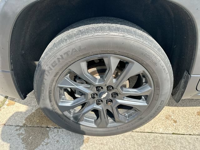 Used 2020 Chevrolet Traverse RS w/ LPO, 'HIT The Road' Package AWD/4WD image 48