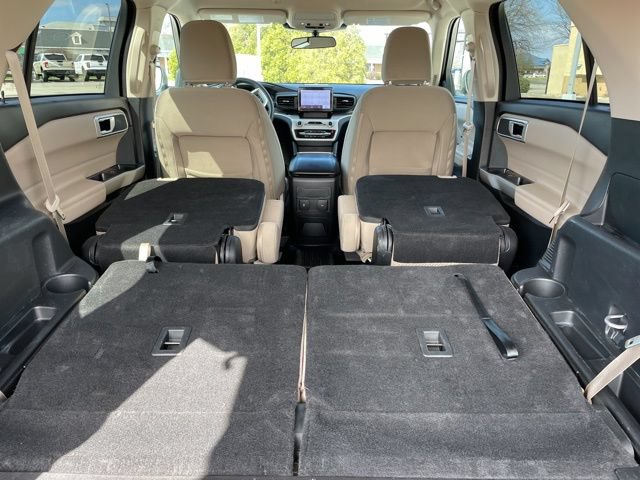 Used 2023 Ford Explorer XLT image 66