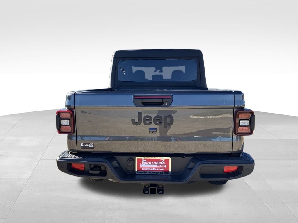 New 2025 Jeep Gladiator Sport image 4