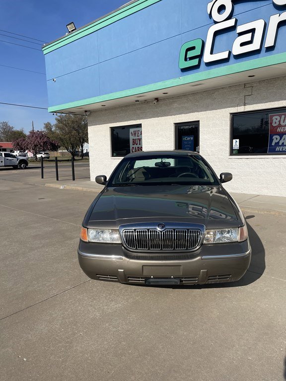 Used 2001 Mercury Grand Marquis LS image 3