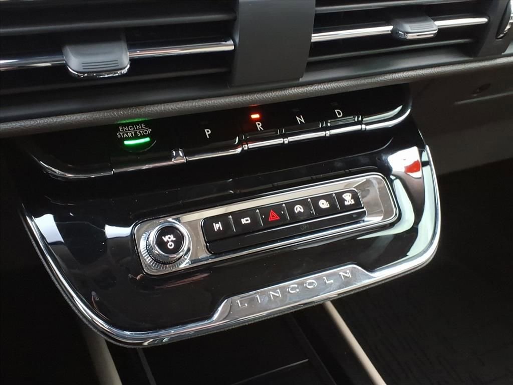 Used 2023 Lincoln Corsair Reserve image 11