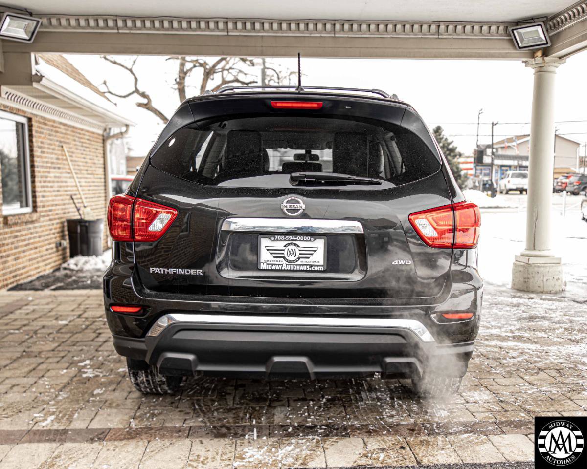 Used 2018 Nissan Pathfinder S AWD/4WD image 9