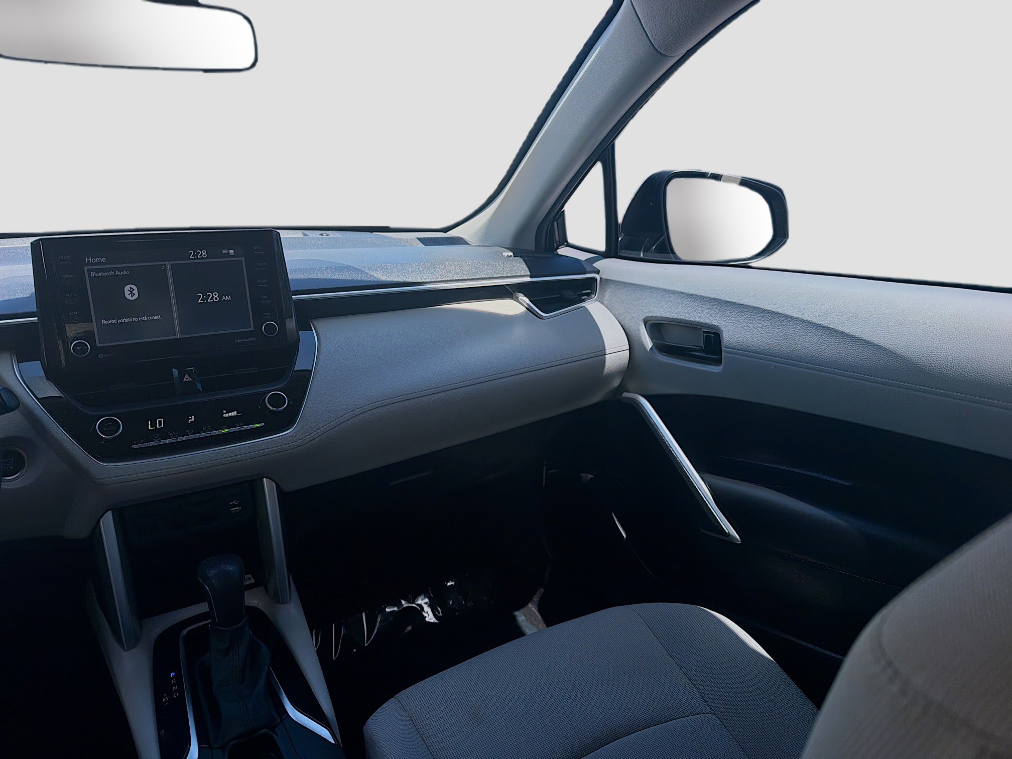 Used 2022 Toyota Corolla Cross LE AWD/4WD image 21