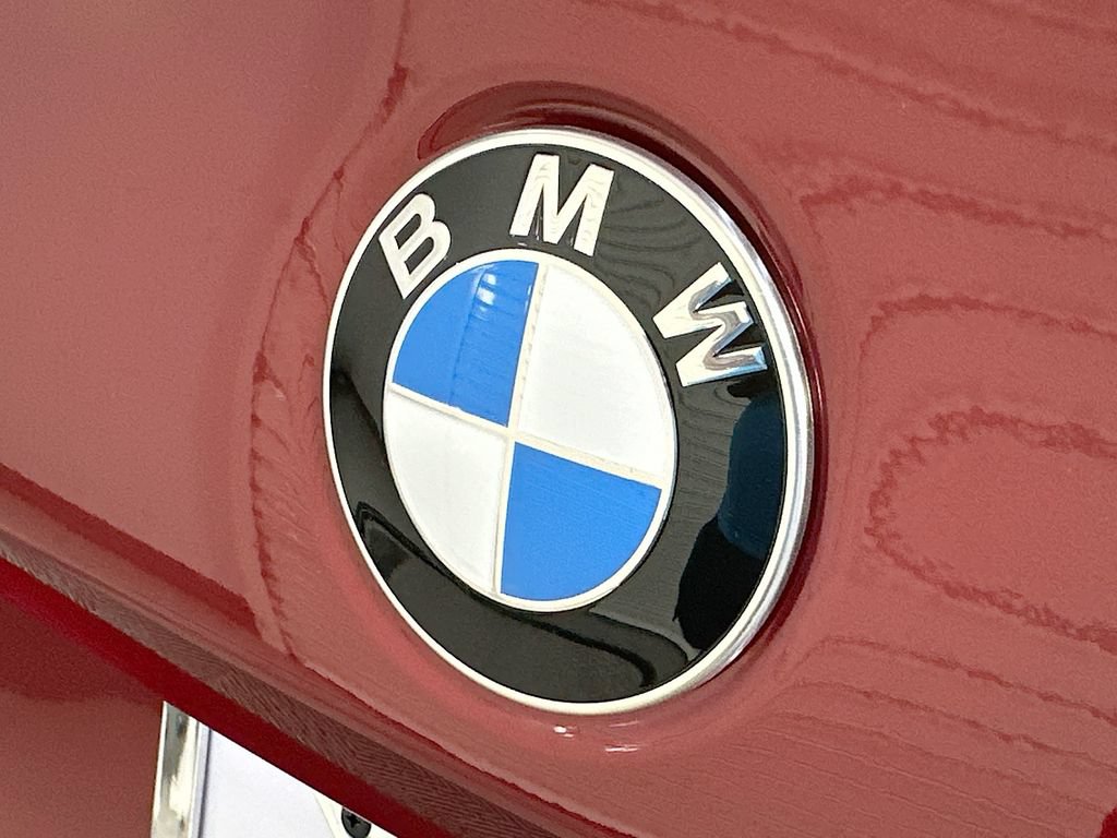 Used 2027 BMW 530i w/ M Sport Package RWD image 22
