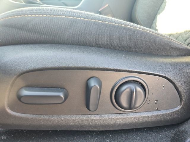 Used 2024 Chevrolet Equinox LT image 23