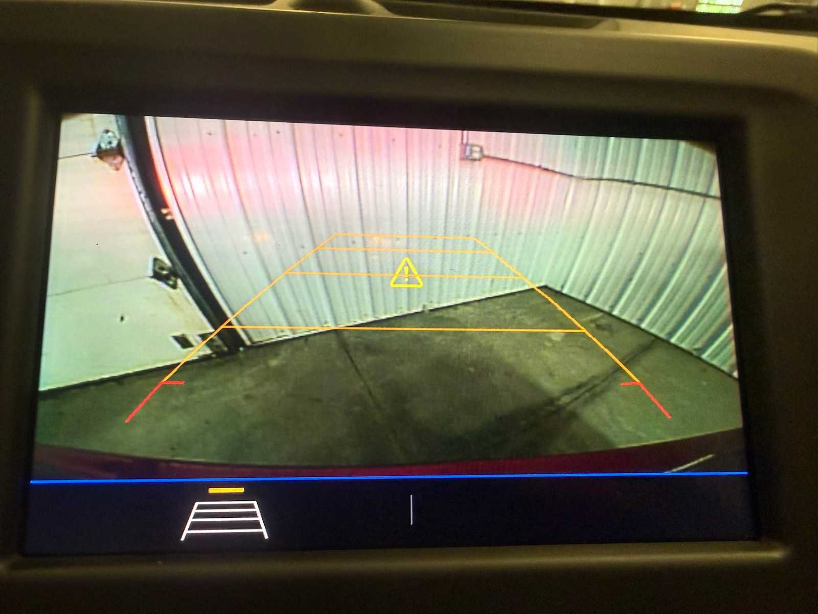 Used 2020 Chevrolet Equinox LT FWD image 32