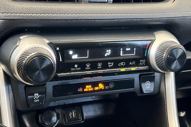 Certified 2023 Toyota RAV4 LE AWD/4WD image 22