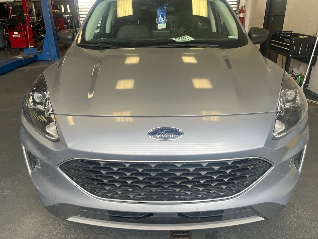 Used 2022 Ford Escape SE w/ Convenience Package FWD image 10