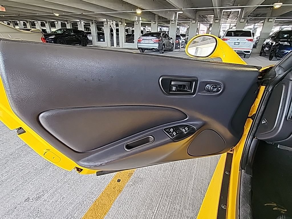 Used 2002 Chrysler Prowler RWD image 5