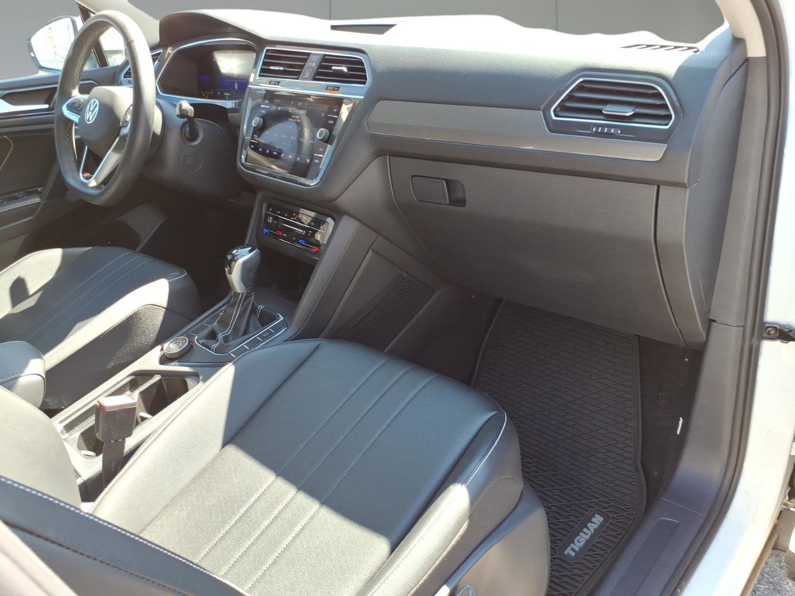 Used 2022 Volkswagen Tiguan SE AWD/4WD image 8