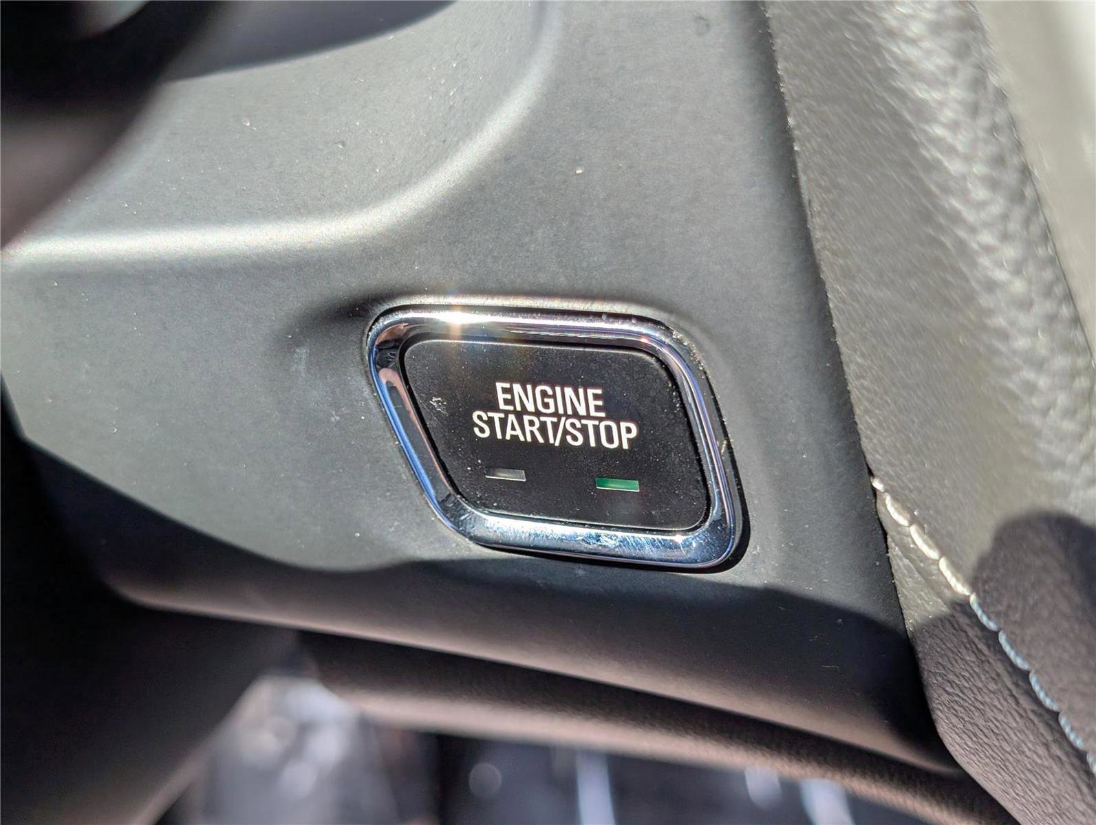 Used 2022 GMC Acadia Denali w/ Denali Ultimate Package AWD/4WD image 28