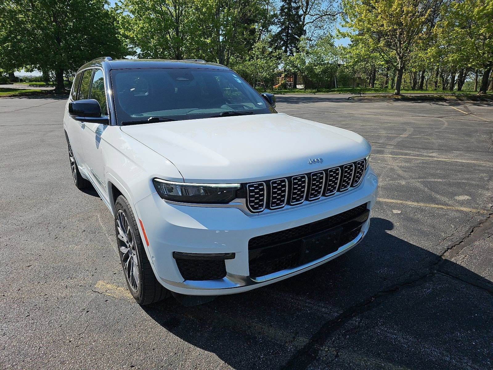 Used 2024 Jeep Grand Cherokee L Summit AWD/4WD image 8